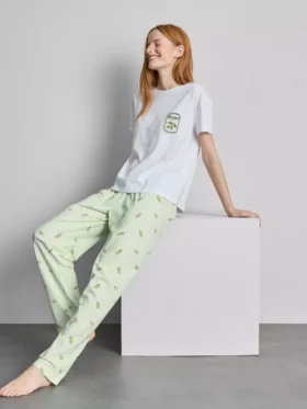 Pijamas de algodón con cuello redondo y estampado