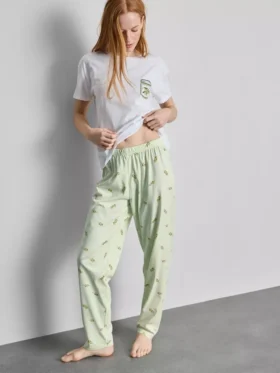 Pijamas de algodón con cuello redondo y estampado