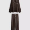 Pijamas de estilo «boyfriend» de satén