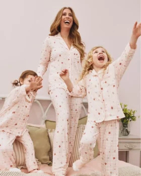Pijamas de estilo «boyfriend» de Stacey Solomon con estampado de cuadros vichy
