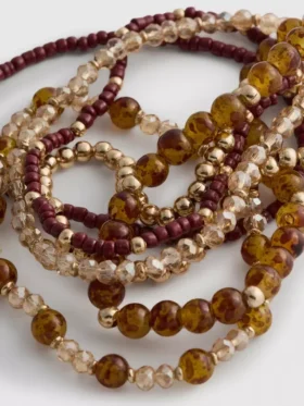 Pulseras con abalorios de Paula Echevarría