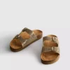 Sandalias con plantilla adornada y doble hebilla
