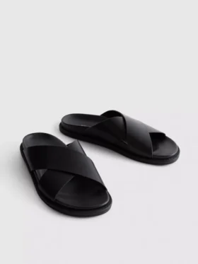 Sandalias con tiras cruzadas