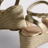 Sandalias de cuña trenzadas