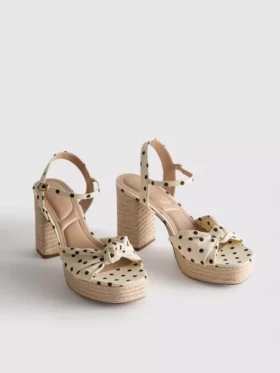 Sandalias de plataforma con detalle de nudo