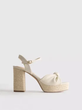 Sandalias de plataforma con detalle de nudo