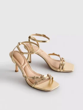Sandalias de tacón con strass florales de horma ancha