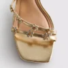 Sandalias de tacón con strass florales de horma ancha