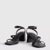 Sandalias de tacón grueso de horma ancha