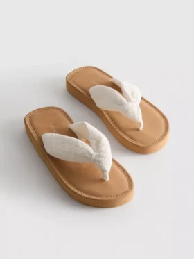 Sandalias de tiras con detalle de nudo