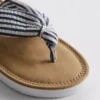 Sandalias de tiras con detalle de nudo