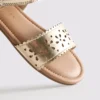 Sandalias metalizadas cortadas con láser