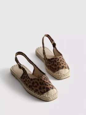 Sandalias tipo alpargatas con tiras traseras