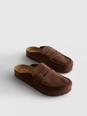 Sandalias tipo mocasín con suela gruesa