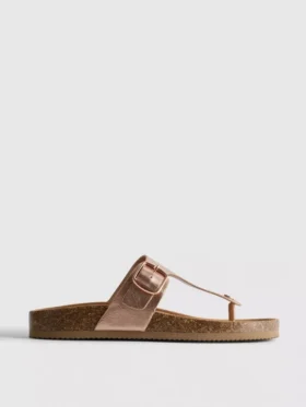Sandalias tipo mule con barra en T y hebilla