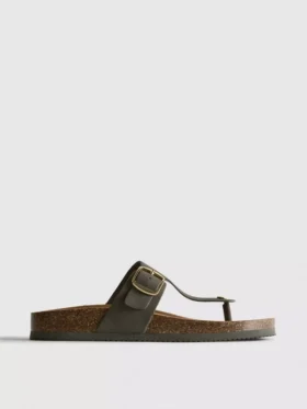 Sandalias tipo mule con barra en T y hebilla