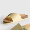 Sandalias tipo mule con correa y hebilla