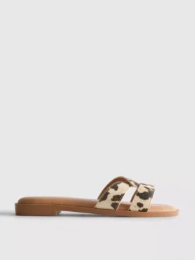 Sandalias tipo mule con tiras cruzadas