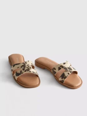 Sandalias tipo mule con tiras cruzadas