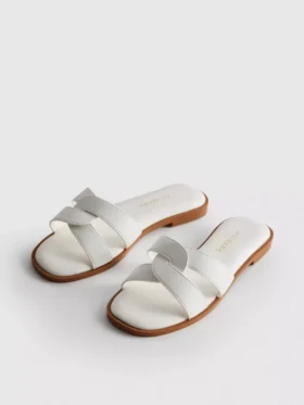 Sandalias tipo mule con tiras trenzadas
