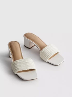 Sandalias tipo mule con zapatos de tacón grueso y perlas de imitación