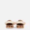 Sandalias tipo mule de puntera cerrada