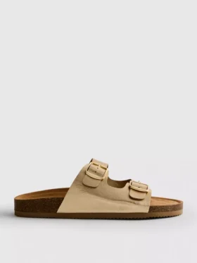 Sandalias tipo mules con doble correa de hebilla