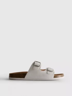 Sandalias tipo mules con doble correa de hebilla