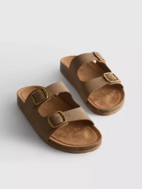 Sandalias tipo mules con doble correa de hebilla