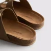 Sandalias tipo mules con doble correa de hebilla