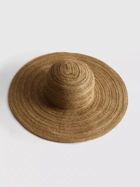 Sombrero de ala ancha para el sol