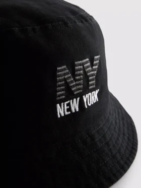 Sombrero de pescador con el logotipo de Nueva York