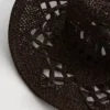Sombrero de vaquero tejido