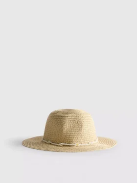 Sombrero tejido con abalorios