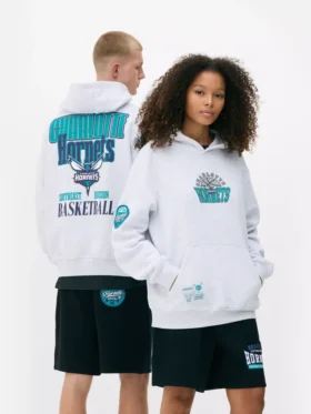 Sudadera con capucha de los Charlotte Hornets de la NBA