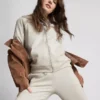 Sudadera con capucha y cremallera Essential