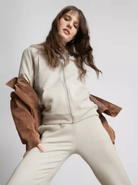 Sudadera con capucha y cremallera Essential
