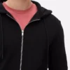 Sudadera con capucha y cremallera imprescindible