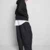 Sudadera con capucha y cremallera imprescindible