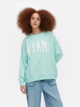 Sudadera oversize con la inscripción «Miami»