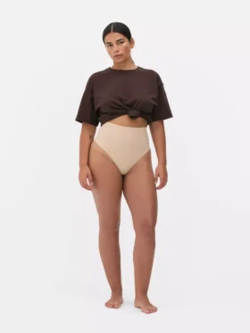 Tanga moldeadora sin costuras de cintura alta