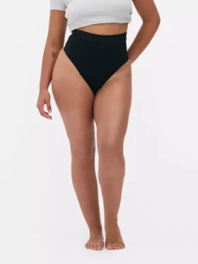 Tanga moldeadora sin costuras de cintura alta