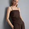 Top bandeau con bajo en forma de pañuelo