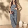 Top bandeau con volantes de cuadros vichy de Paula Echevarría