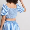 Top bardot de rayas con mangas abullonadas