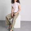 Top con cuello alto texturizado
