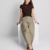 Top con cuello alto texturizado