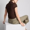 Top con cuello alto texturizado