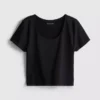Top corto con cuello redondo supersuave