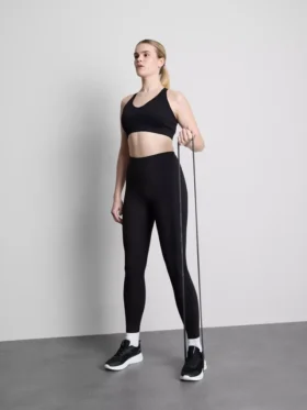 Top corto deportivo sin costuras con espalda cruzada